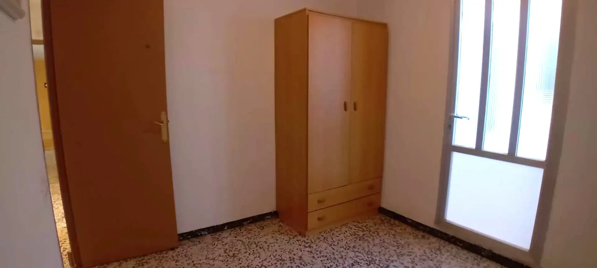 Dormitori de Pis en venda en Reus amb Moblat i Balcó