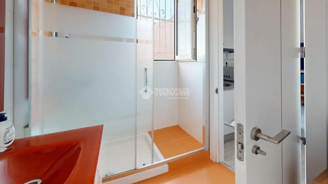Appartamento con terrazza in vendita a L'Eixample, imagen 18