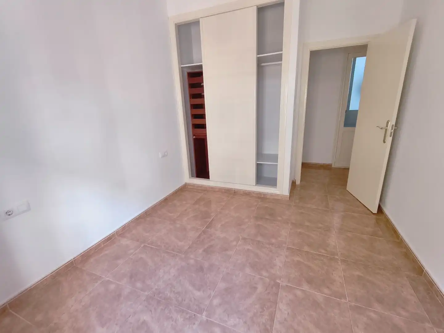 Habitación de Piso de alquiler en Alicante / Alacant con Calefacción