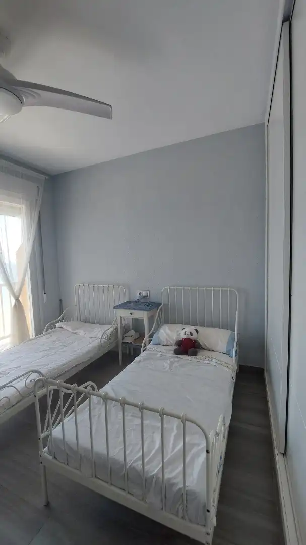 Habitación de Dúplex de alquiler en La Manga del Mar Menor con Aire acondicionado, Terraza y Amueblado