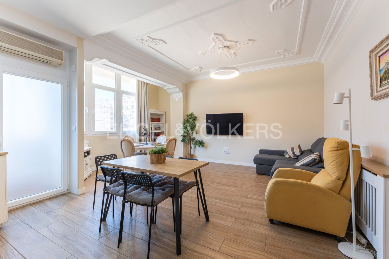 Sala d'estar de Apartament de lloguer en  Valencia Capital amb Aire condicionat, Calefacció i Traster