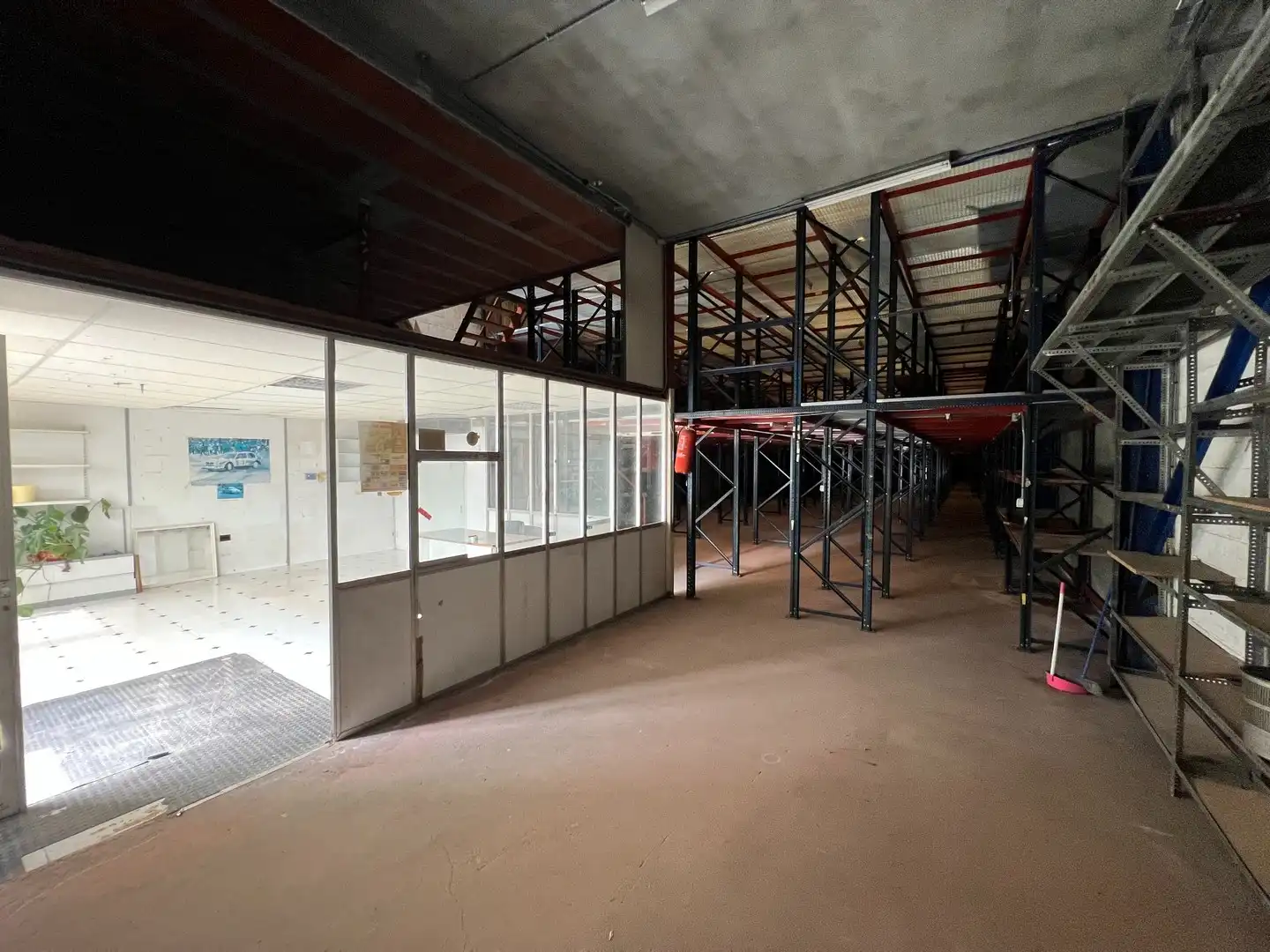 Fabrikhallen zur Miete in Santiago de Compostela 
