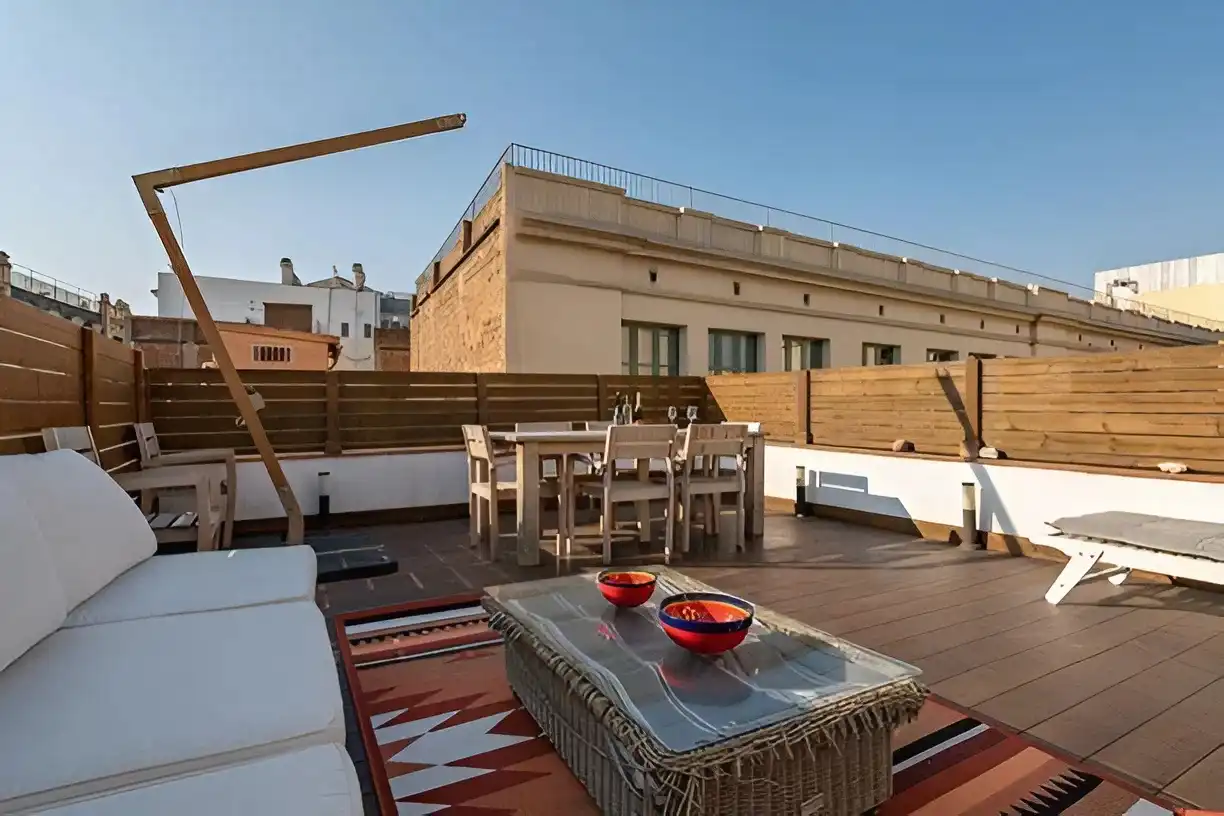 Casa con terrazza in vendita a Horta - Guinardó