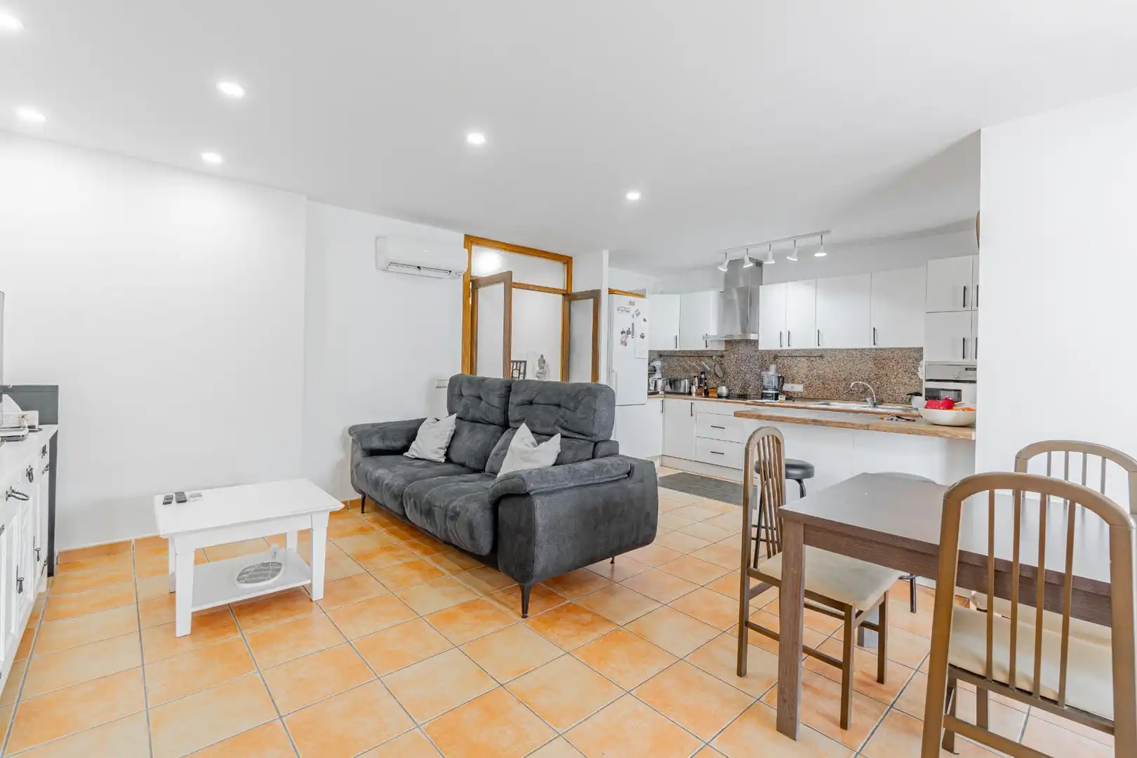 Sala de estar de Planta baja en venta en Ses Salines con Aire acondicionado, Calefacción y Terraza