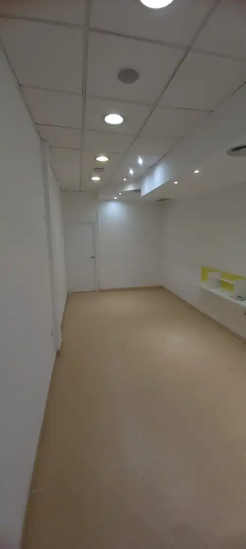 Local commercial à vendre à Avenida María de las Mercedes, imagen 3