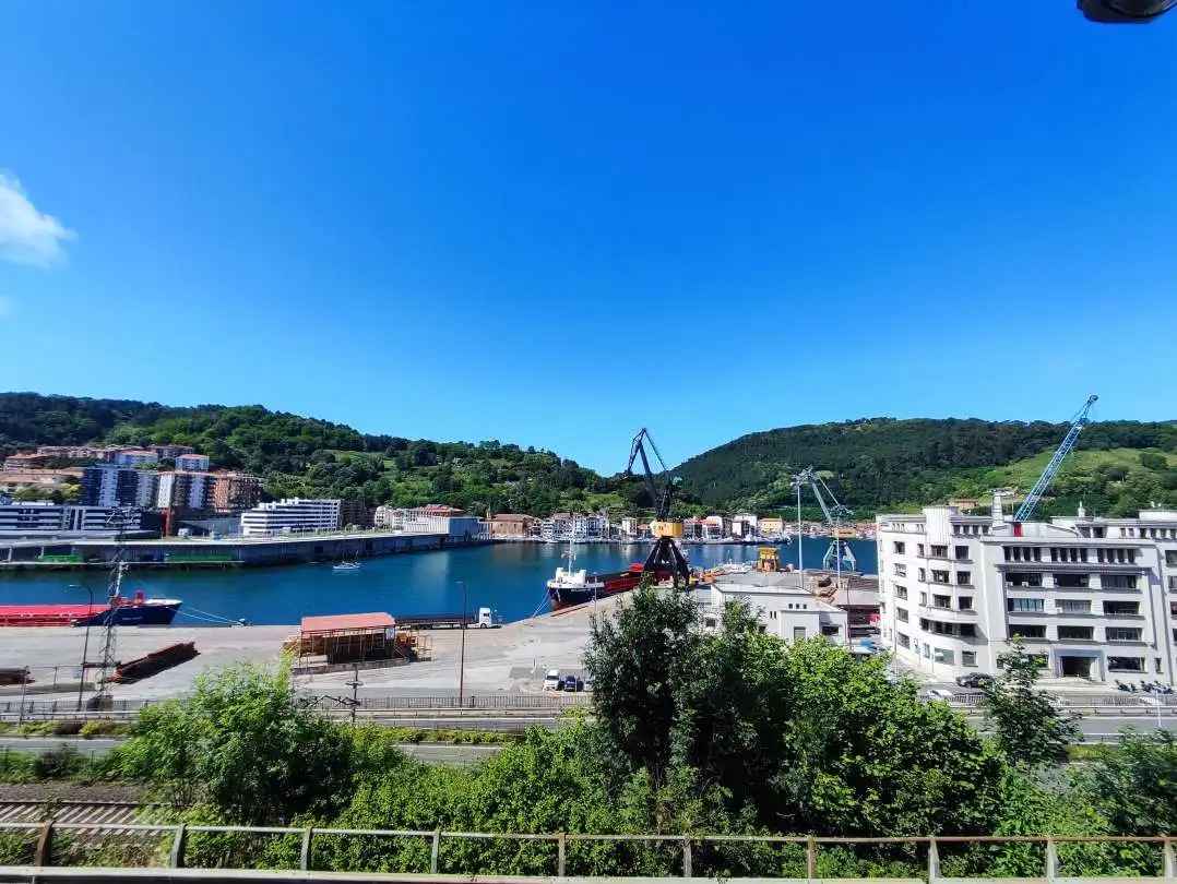 Flat for rent in Paseo casares, Altza