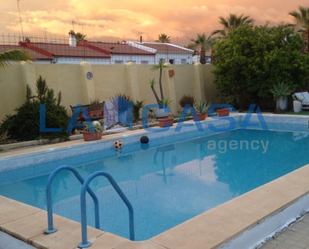 Swimming pool of House or chalet for sale in Villamanrique de la Condesa  with Terrace