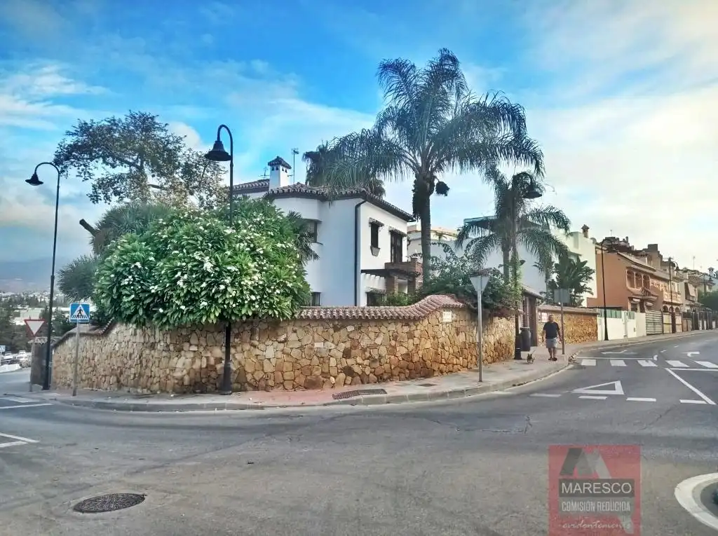 Vista exterior de Casa o xalet en venda en Mijas amb Terrassa i Piscina