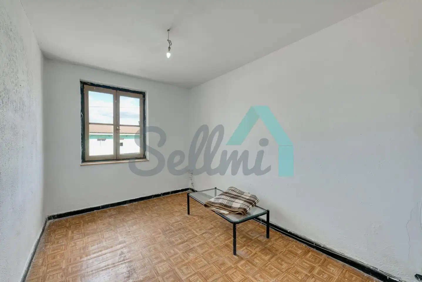 Bedroom of Buildings for sale in Oviedo 
