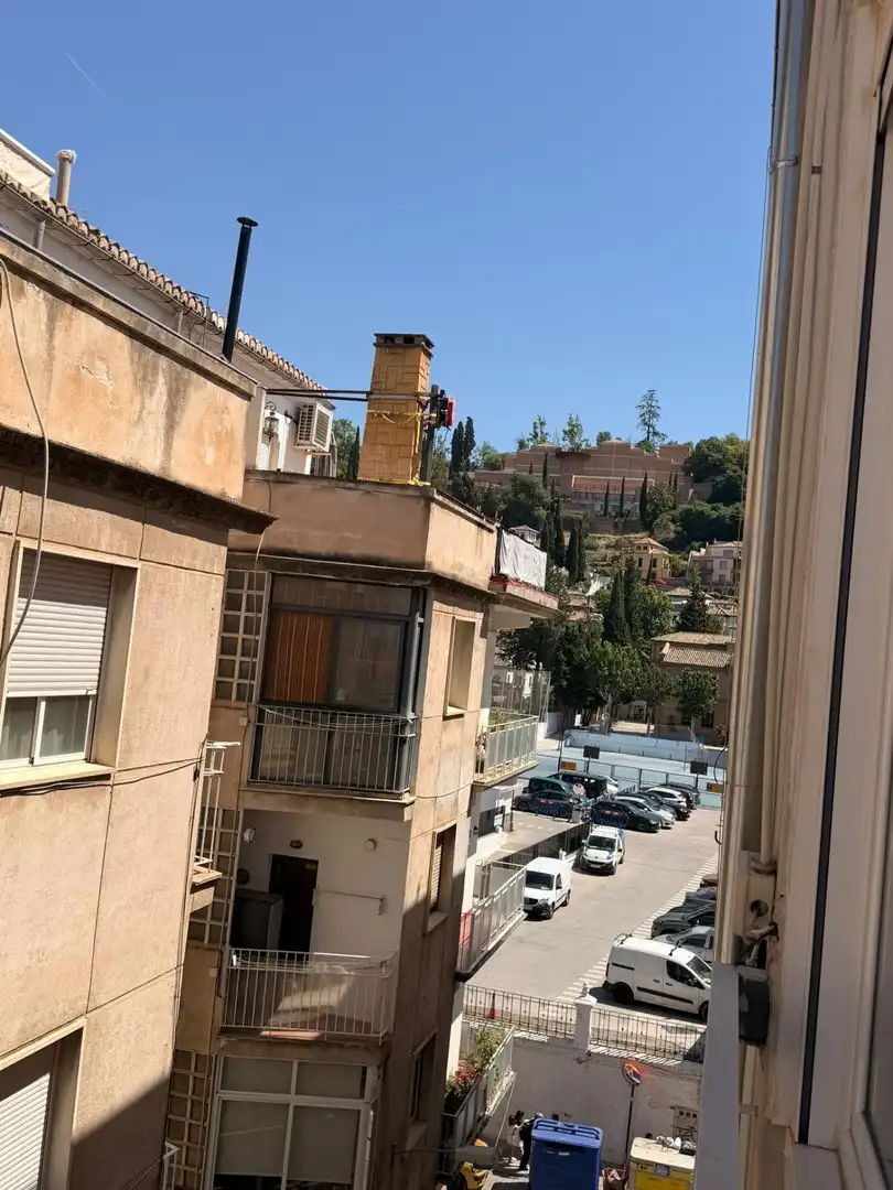 Vista exterior de Pis de lloguer en Granada amb Aire condicionat, Calefacció i Moblat
