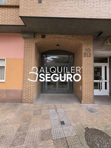 Piso en Alquiler en Santiago Apostol en Gamonal - San Bruno - G9