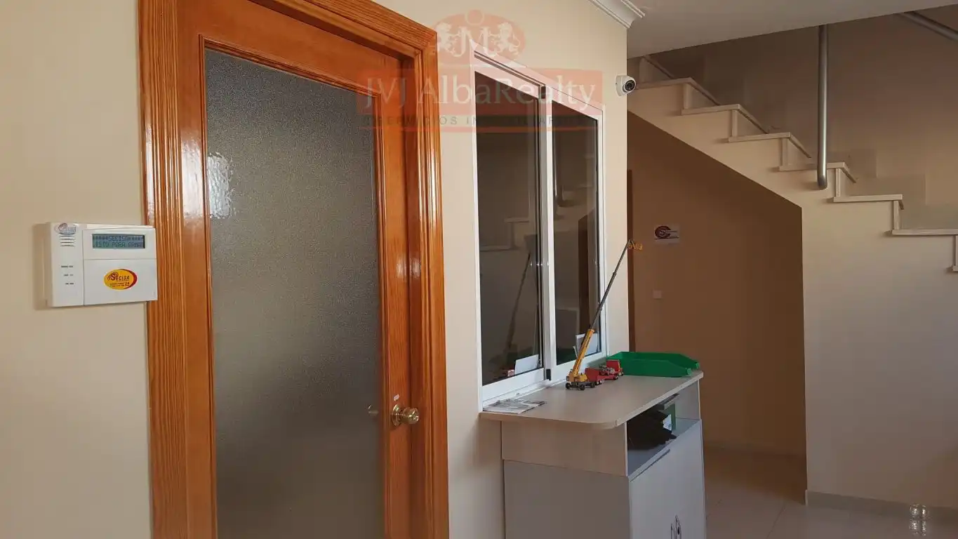 Büro zur Miete in Albacete mit Klimaanlage und Möbliert