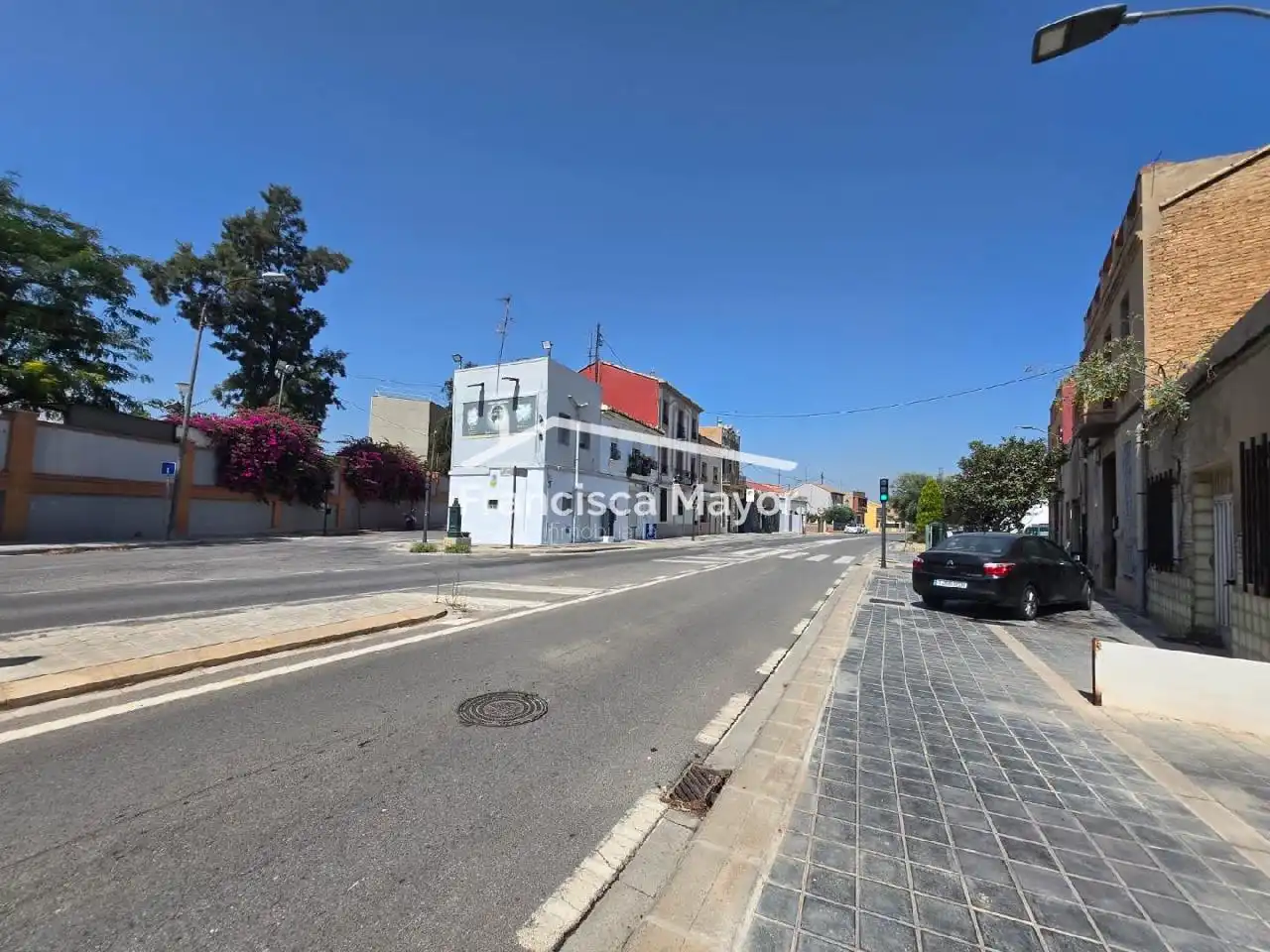 Außenansicht von Erdgeschoss zum Verkauf in Valencia mit Terrasse