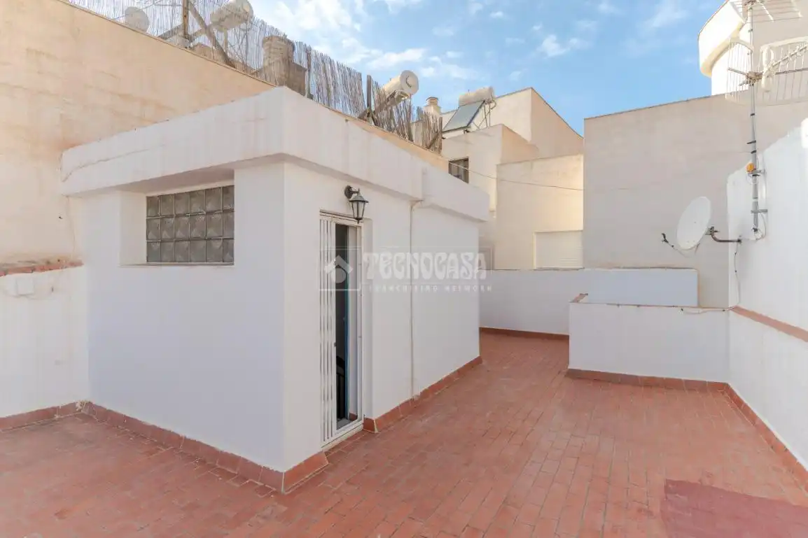 Terrassa de Casa adosada en venda en Motril amb Aire condicionat