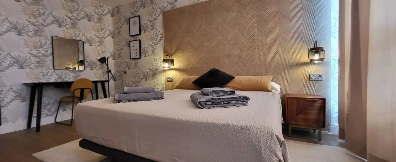 Bedroom of Flat for rent in Torremolinos  with Air Conditioner, Heating and Parquet flooring