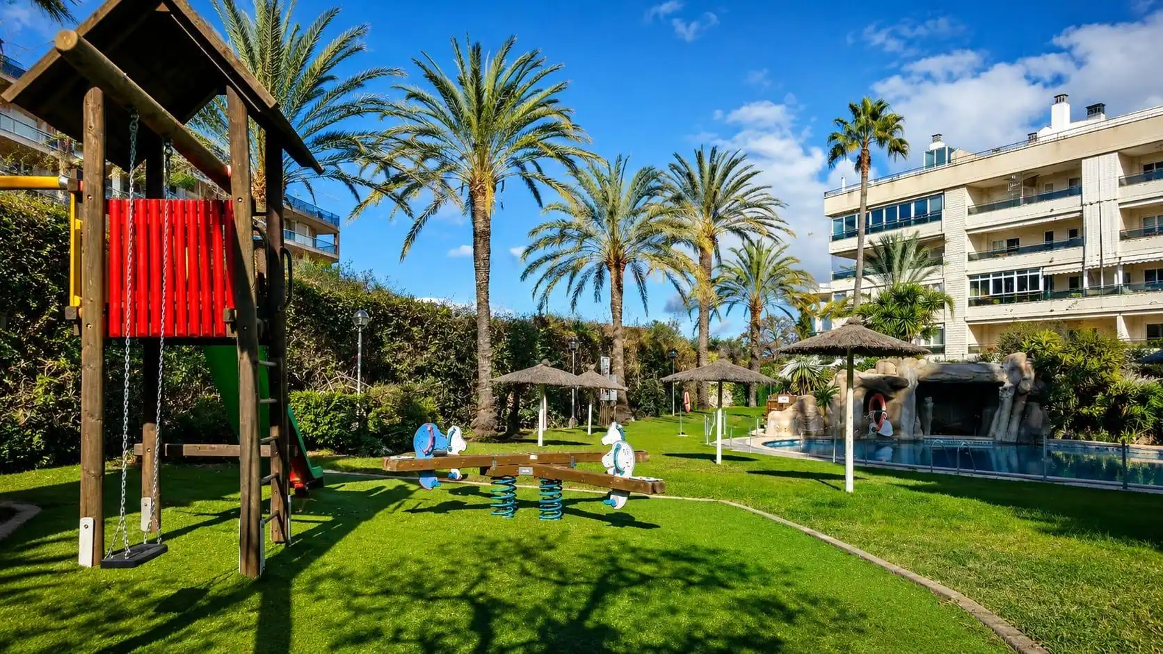 Baixos amb piscina en venda a Carrer CIUTAT DE REUS, imagen 32