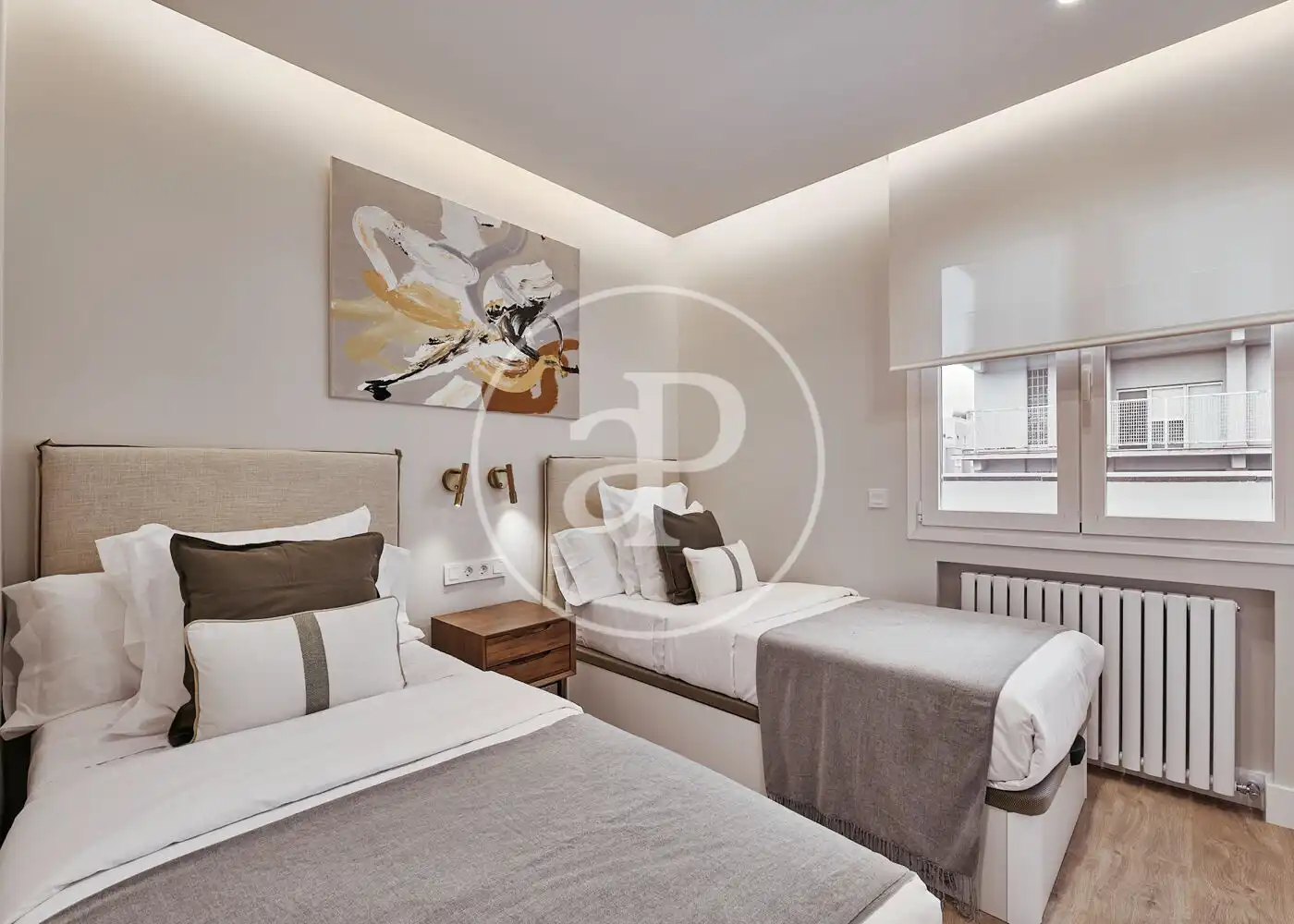 Bedroom of Flat for sale in Madrid  with Air Conditioner, Heating and Terrace