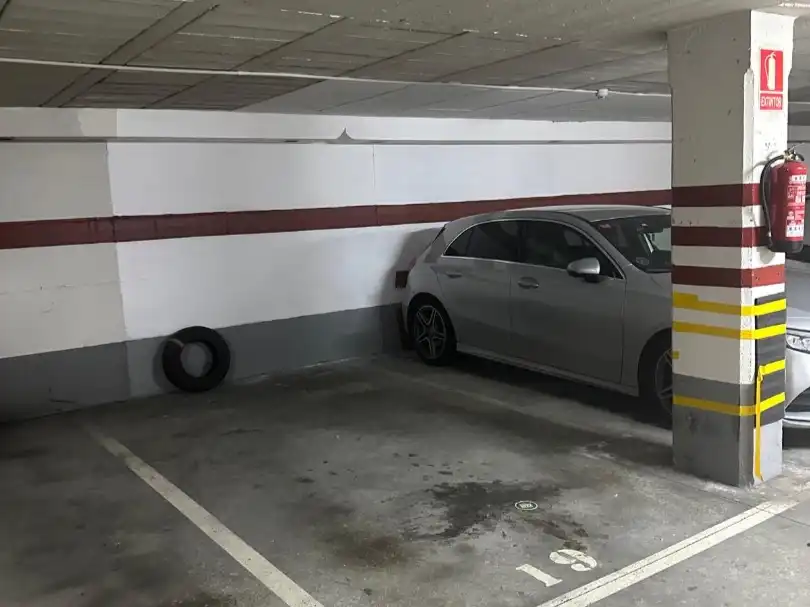 Aparcament de Garatge en venda en Oviedo 