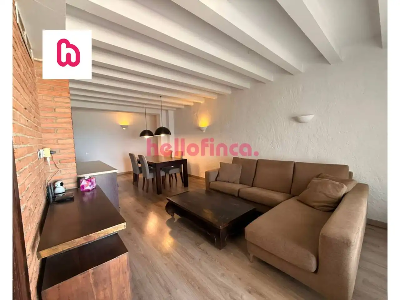 Living room of Flat for sale in Vilanova i la Geltrú  with Air Conditioner, Heating and Private garden