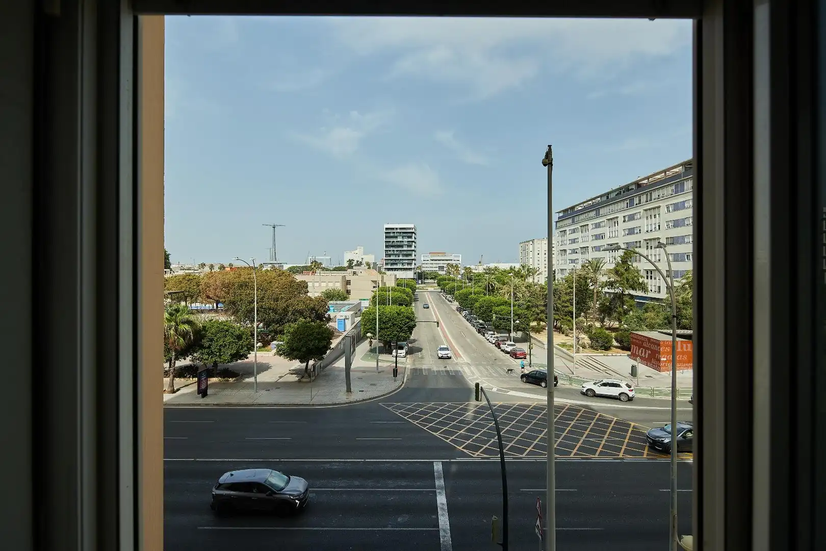Vista exterior de Piso en venta en Cádiz con Terraza, Balcón y Alarma