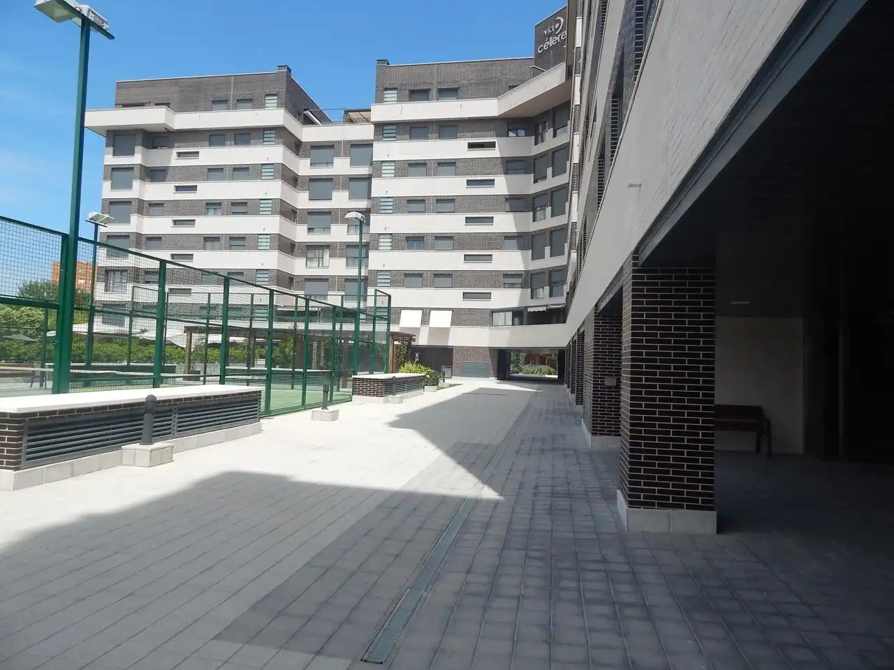 Vista exterior de Piso en venta en Madrid con Aire acondicionado, Calefacción y Jardín privado