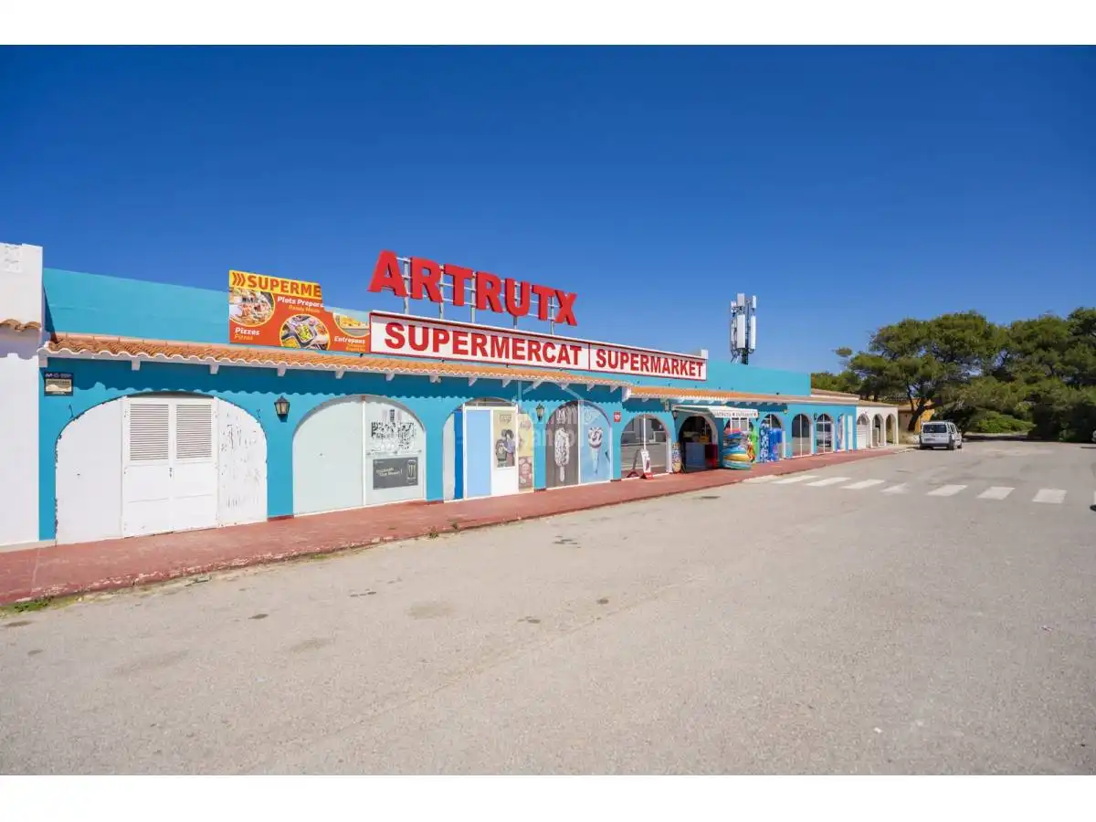 Local comercial en venta en Cala d'en Bosch - Serpentona