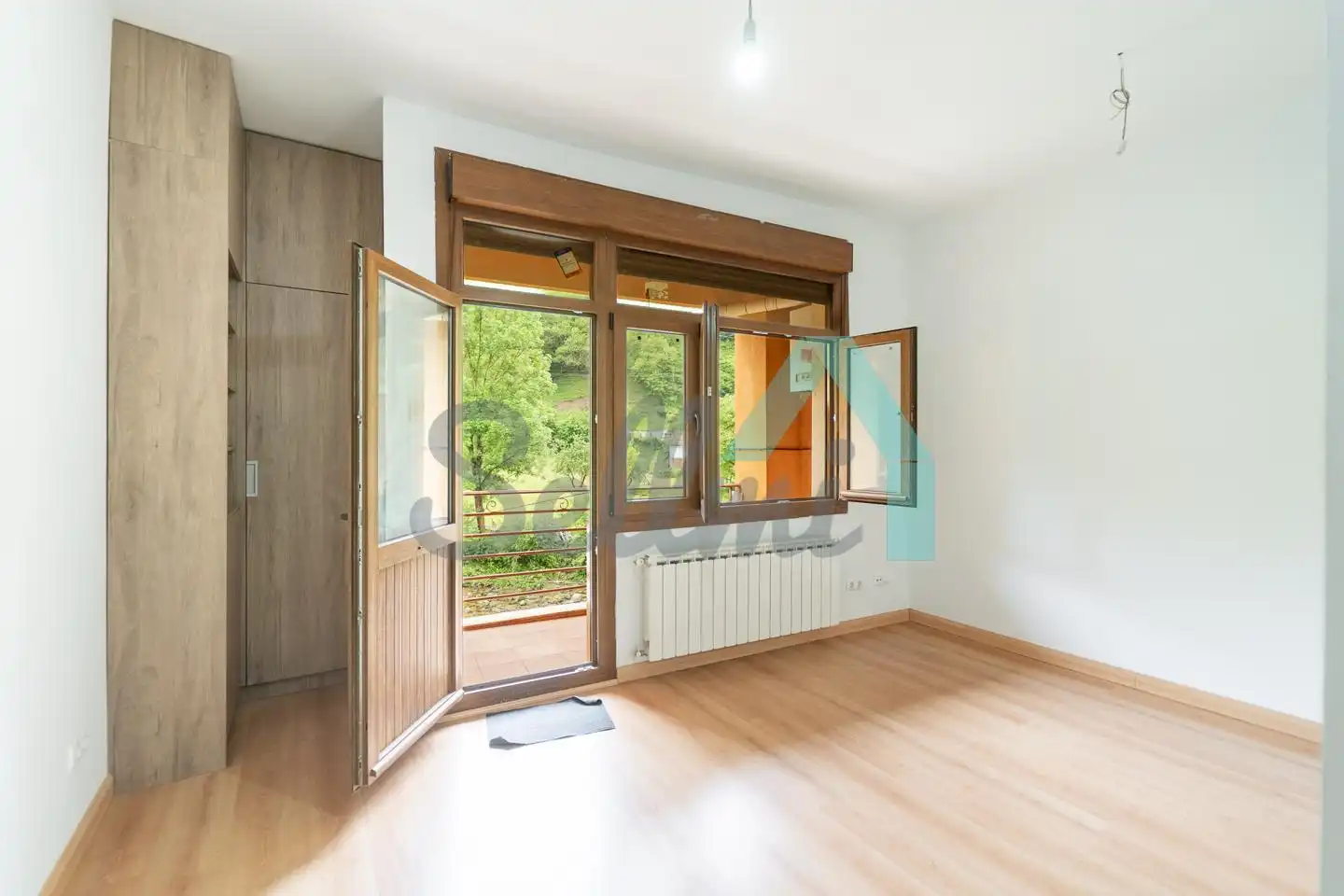Terraza de Estudio en venta en Aller con Calefacción, Terraza y Trastero