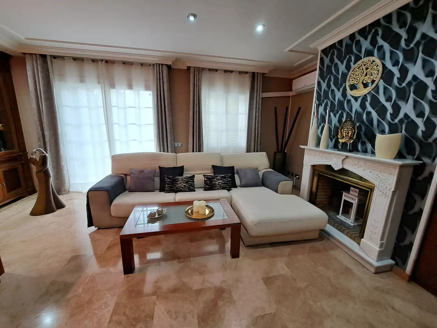 Sala d'estar de Casa adosada en venda en Mataró amb Aire condicionat, Calefacció i Jardí privat