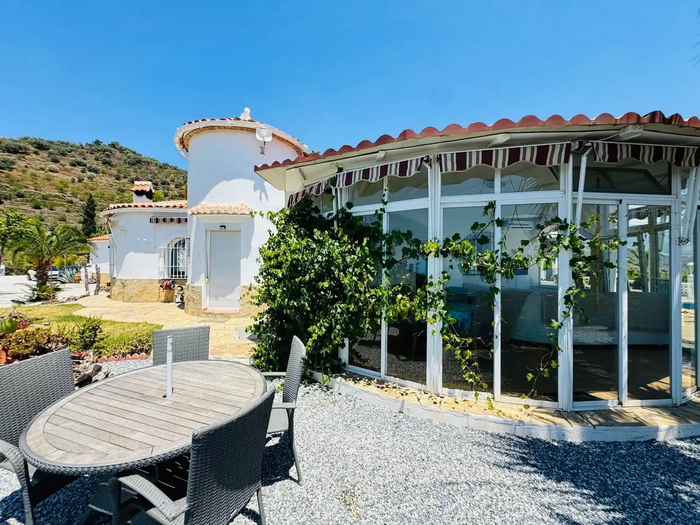 Terrassa de Casa o xalet en venda en Arenas amb Aire condicionat, Jardí privat i Traster