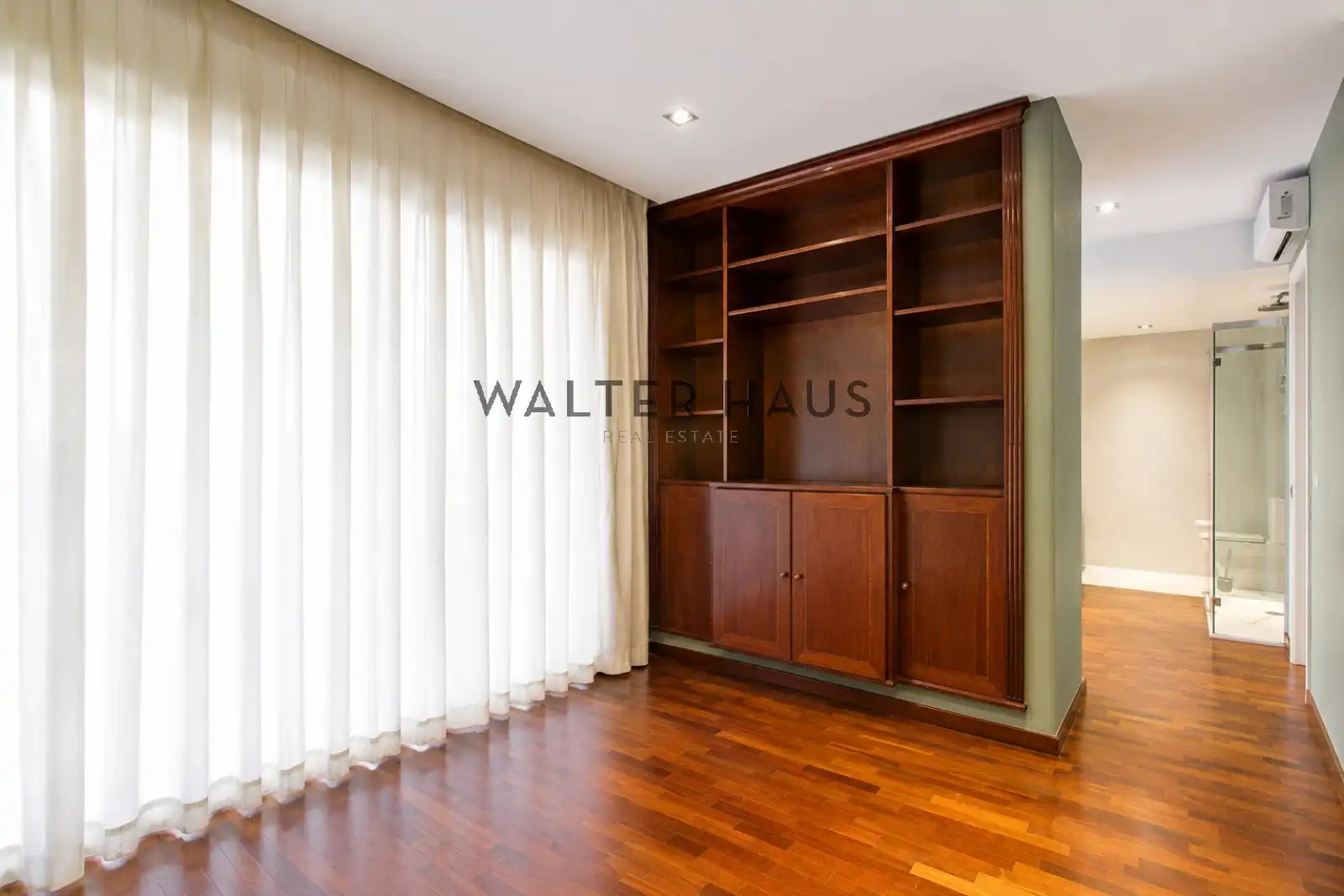 Sala de estar de Piso en venta en Barcelona con Aire acondicionado y Balcón