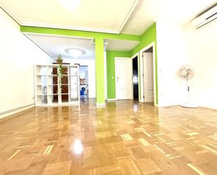 Flat to rent in  Madrid Capital  with Air Conditioner, Heating and Parquet flooring