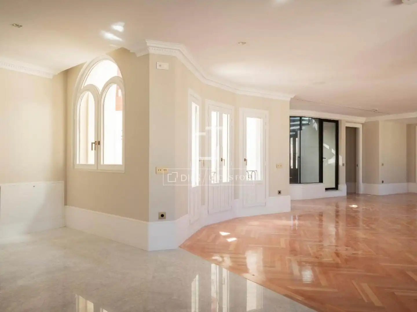 Attic for sale in Madrid  with Air Conditioner, Heating and Parquet flooring