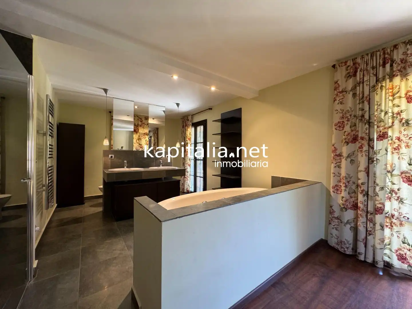 Cuina de Casa o xalet en venda en Xàtiva amb Calefacció, Jardí privat i Terrassa