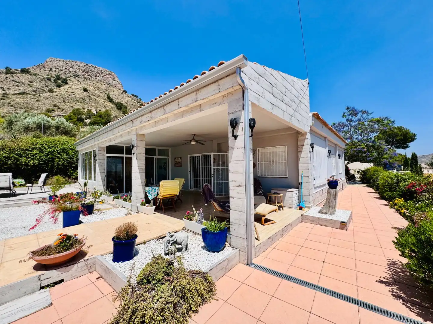 Vista exterior de Finca rústica en venda en Aspe amb Jardí privat, Terrassa i Piscina