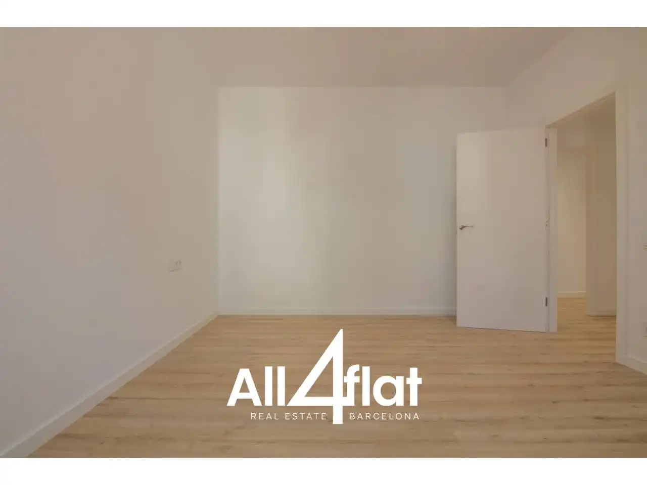 Schlafzimmer von Maisonette zur Miete in Mataró mit Klimaanlage und Parkett