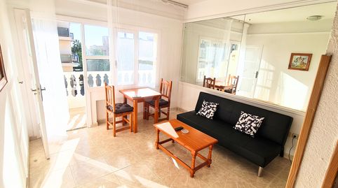 Foto 2 de Piso en venta en La Carihuela - Los Nidos, Torremolinos