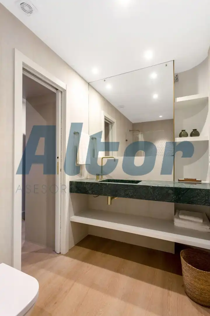 Flat with lift for sale in DE PEREZ GALDOS, imagen 26