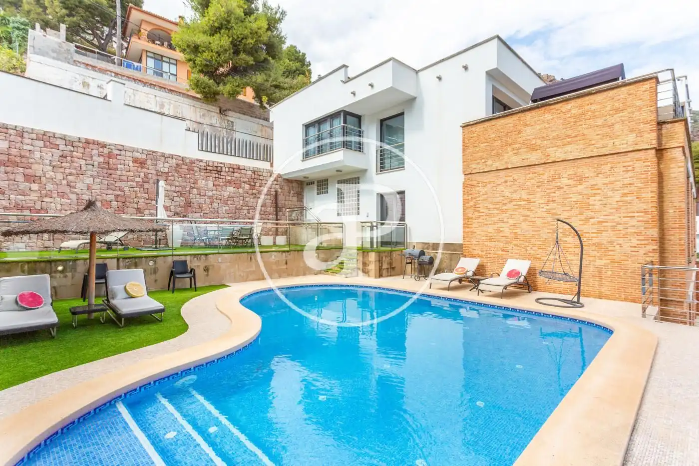 Vista exterior de Casa o xalet en venda en Sagunto / Sagunt amb Aire condicionat, Calefacció i Jardí privat