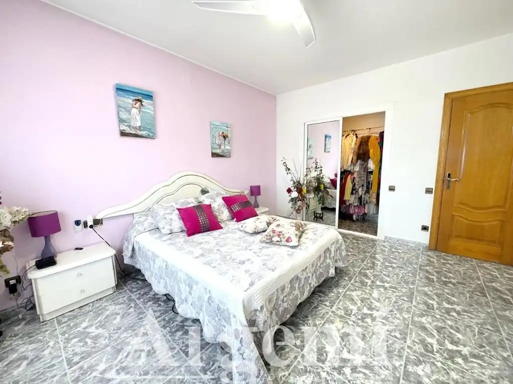 Dormitori de Casa o xalet en venda en Lliçà d'Amunt amb Aire condicionat, Calefacció i Jardí privat