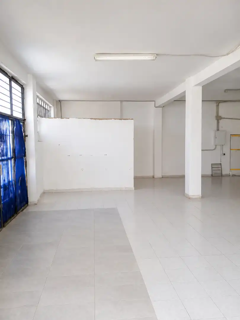 Industrial buildings for rent in Torrelavega 