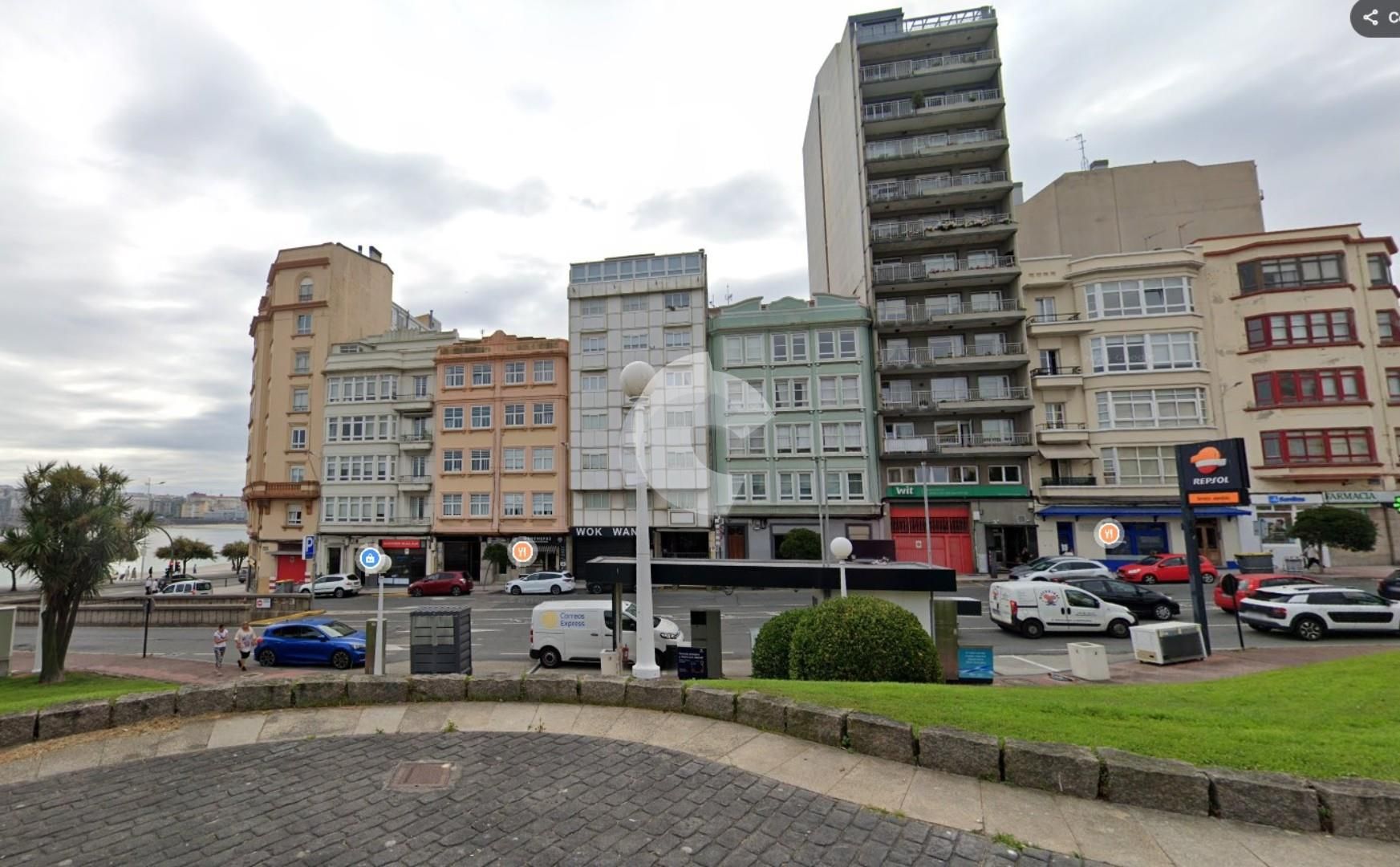 Vista exterior de Pis en venda en A Coruña Capital 