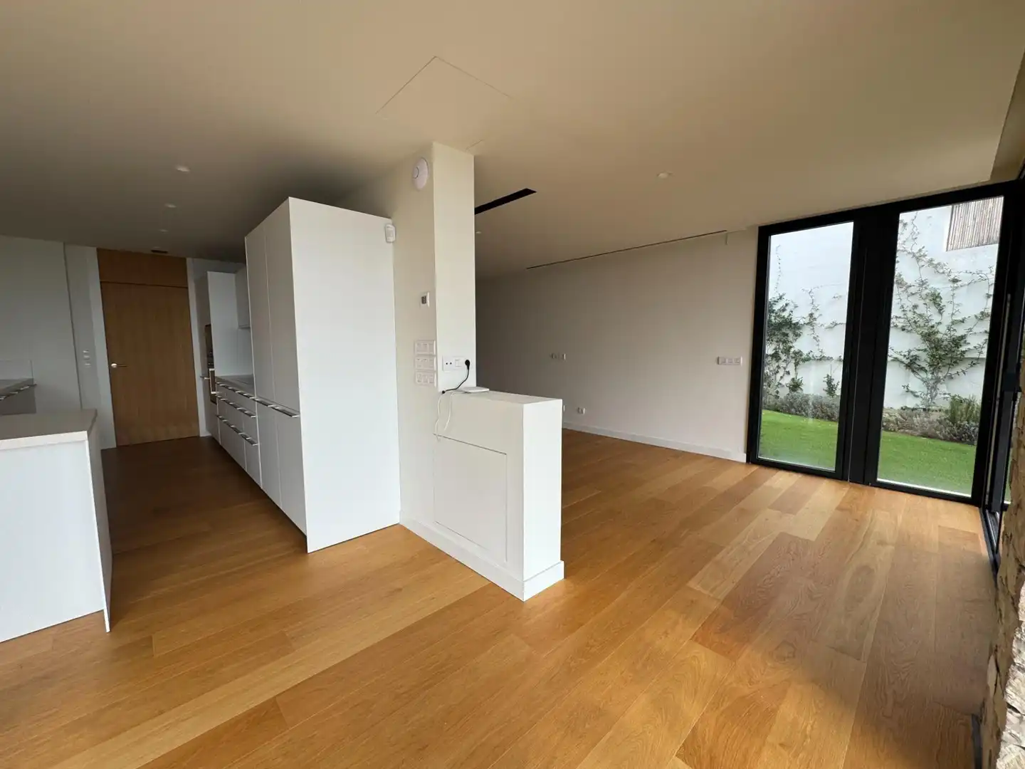 Sala de estar de Casa o chalet en venta en Barcelona con Aire acondicionado, Calefacción y Jardín privado