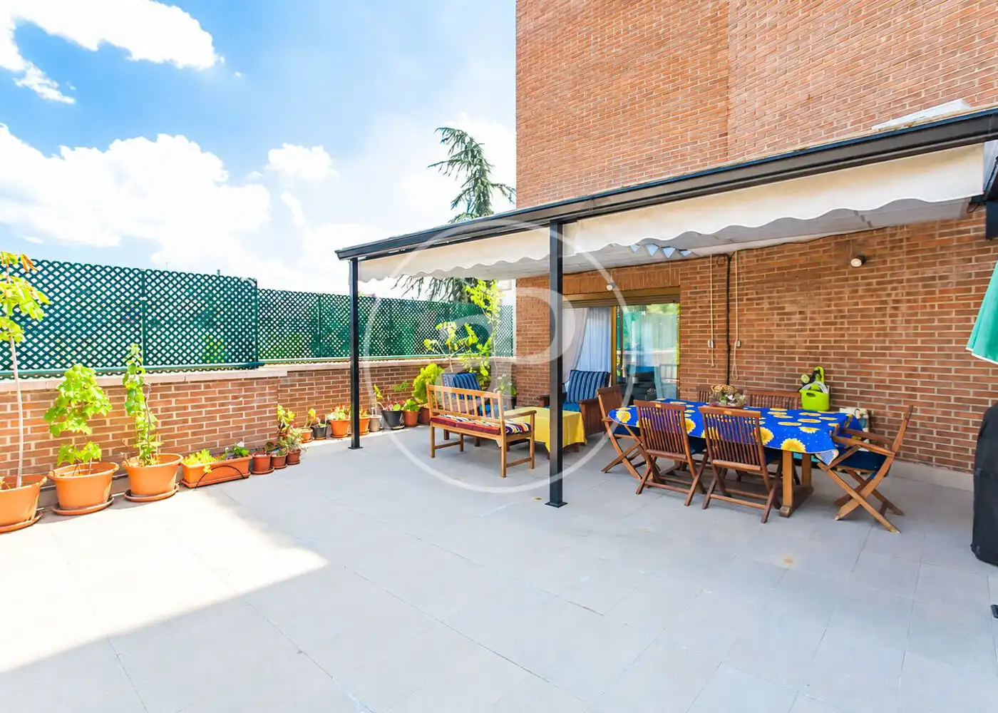 Flat for rent in Calle A. Baldasano, Colina