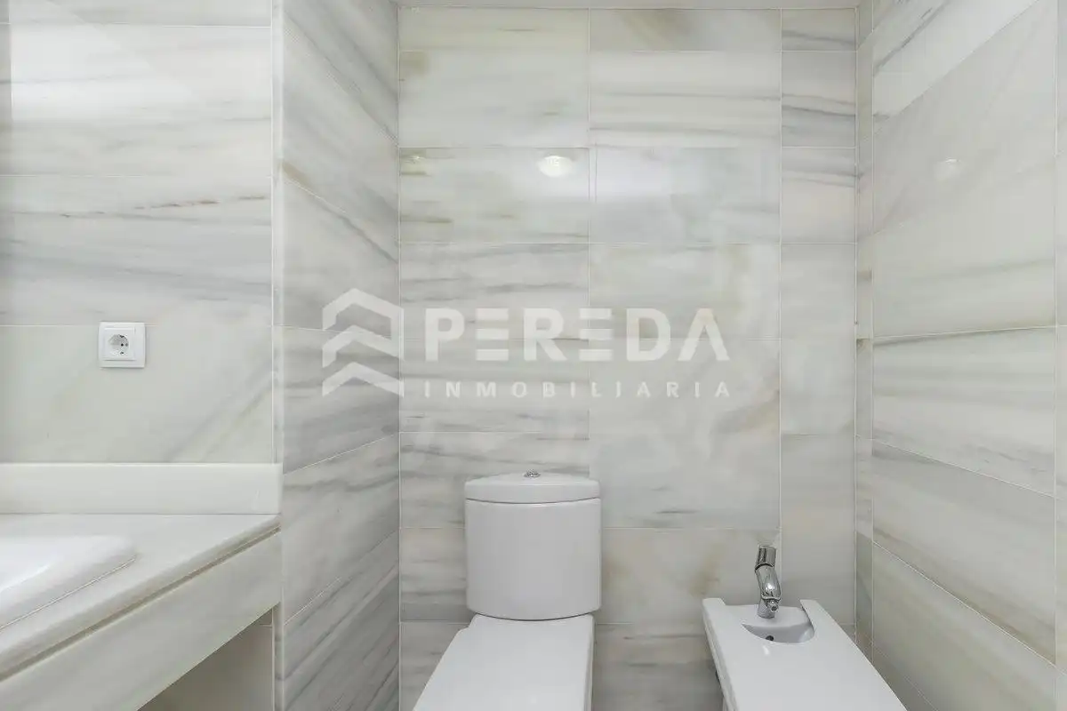 Bathroom of Apartments for sale in Roquetas de Mar  with Air Conditioner, Private garden and Terrace