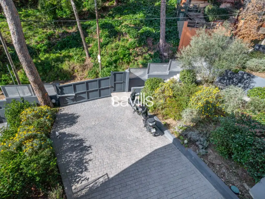 Vista exterior de Casa o chalet de alquiler en Barcelona con Aire acondicionado, Jardín privado y Terraza