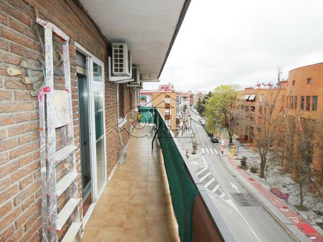 Piso en Venta en Avenida de la Constitución, 64 en Coslada pueblo