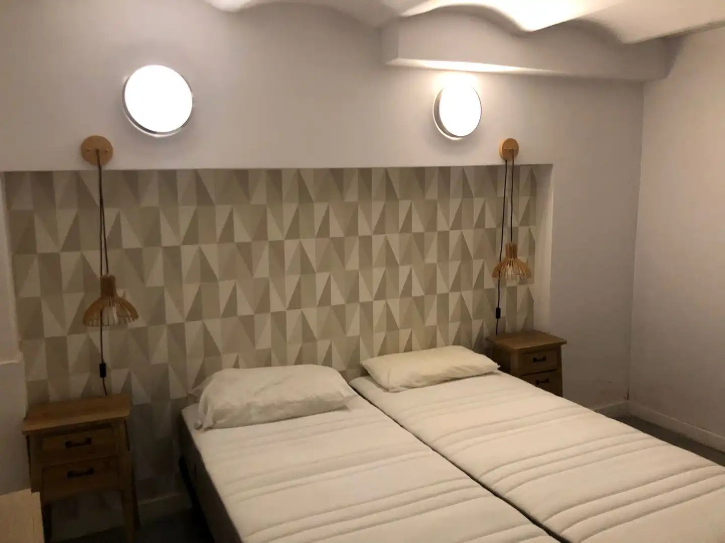 Schlafzimmer von Wohnung zur Miete in Barcelona mit Klimaanlage, Möbliert und Ofen