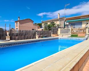 Swimming pool of House or chalet for sale in Vilanova i la Geltrú  with Heating, Private garden and Terrace