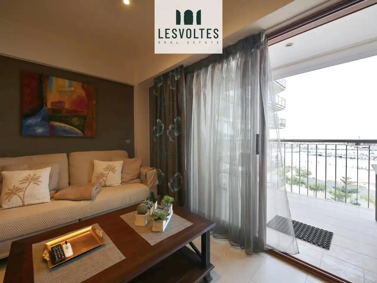 Mini appartamento con terrazza in vendita a Passeig del Mar, imagen 2