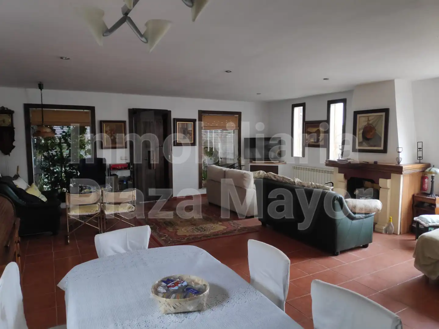 Sala de estar de Casa o chalet en venta en Villares de la Reina con Calefacción, Jardín privado y Terraza
